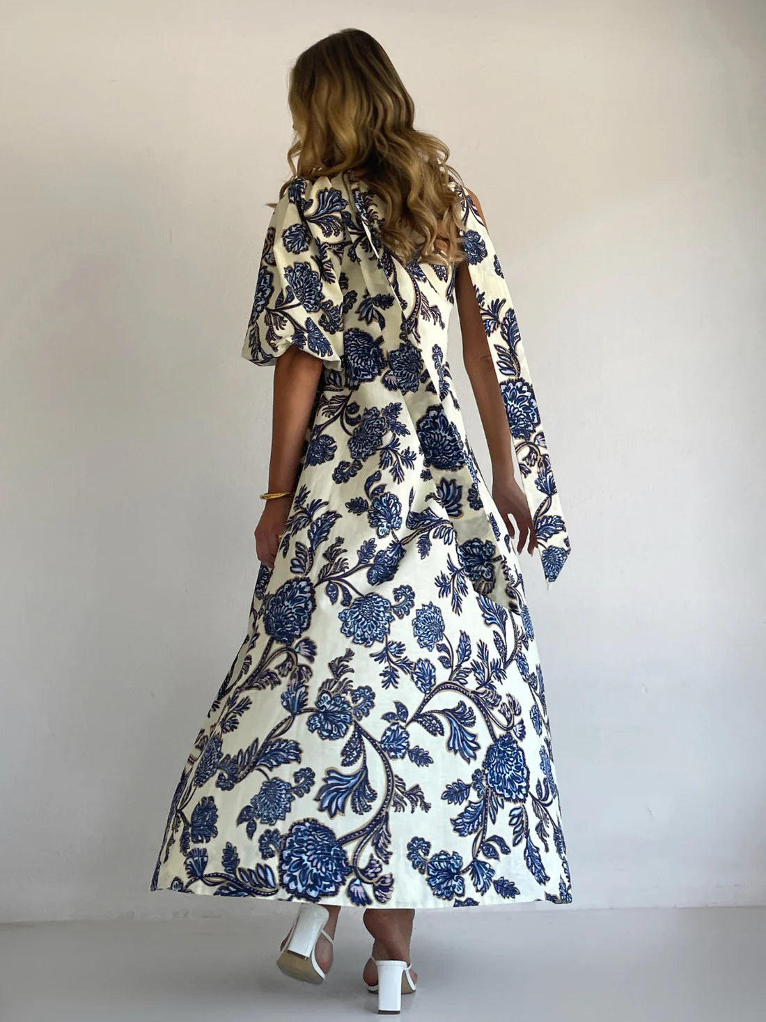 By Nicola Isla Maxi