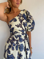 By Nicola Isla Maxi